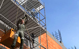 Scaffold - Unsafe material lifting